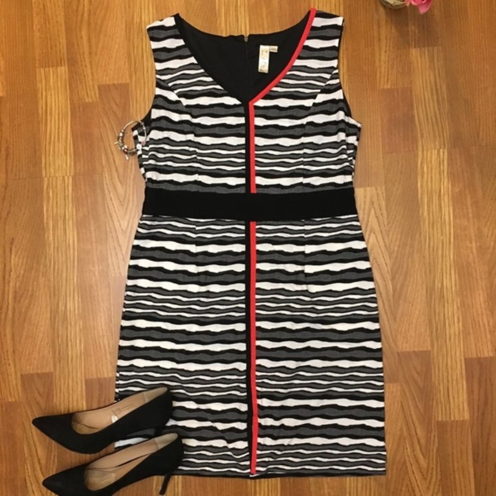 Emma & MIchelle Sleeveless Dress